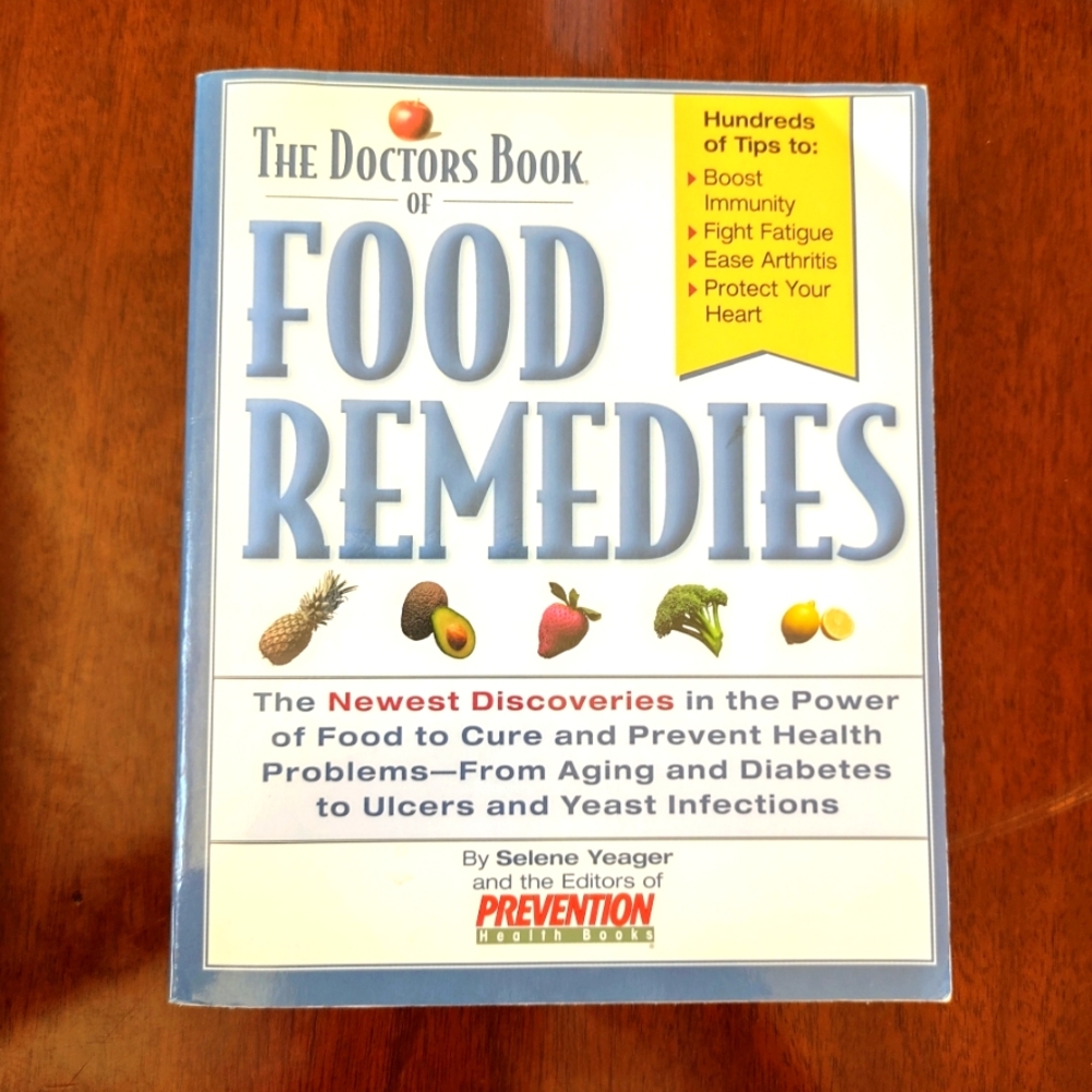 Selene Yeager - The Doctors Book of Food Remedies